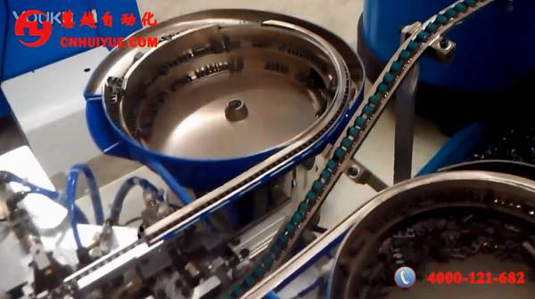 全自動(dòng)磁芯組裝包膠機(jī)實(shí)物圖 全自動(dòng)磁芯組裝包膠機(jī)實(shí)物圖